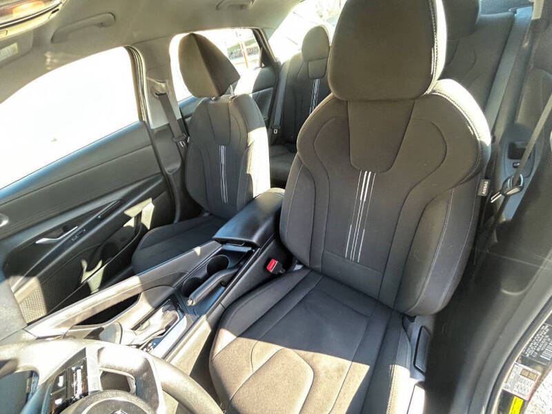 2021 Hyundai Elantra SEL