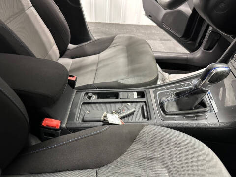 2016 Volkswagen e-Golf SE