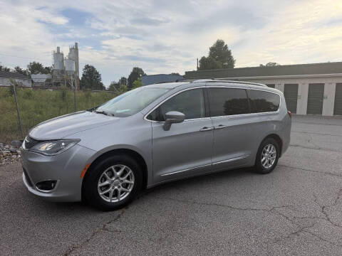 2020 Chrysler Pacifica Touring L