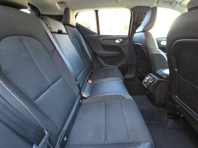 2020 Volvo XC40 T5 Momentum