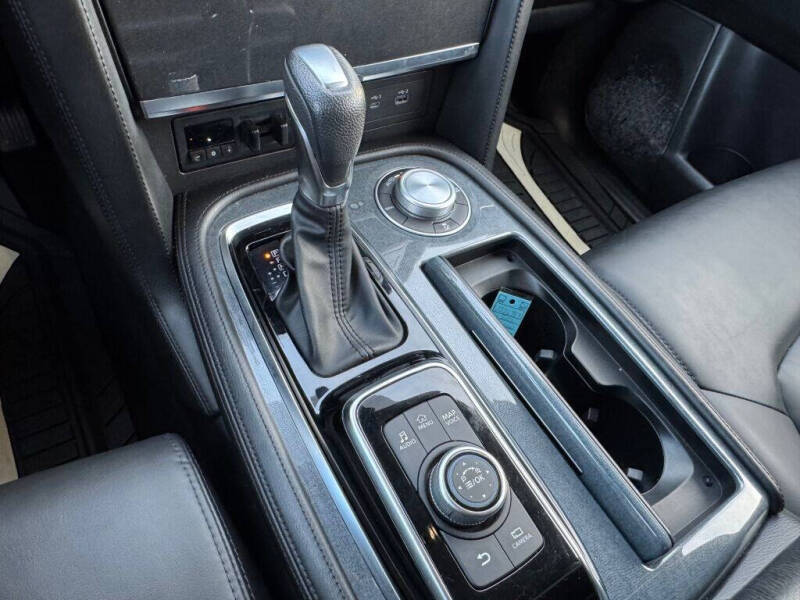 2022 Nissan Armada SV