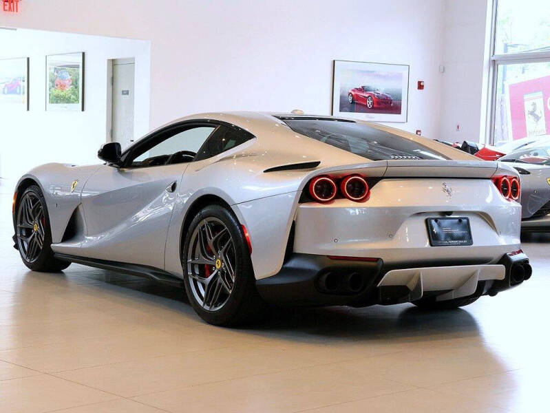 2019 Ferrari 812 Superfast