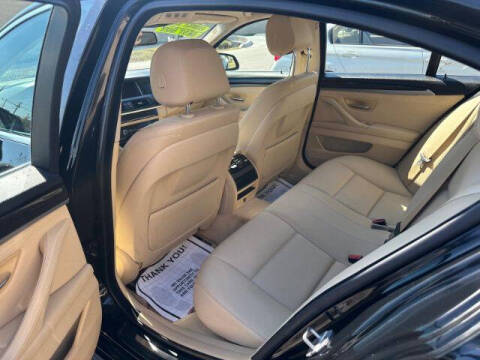 2015 BMW 5 Series 528i