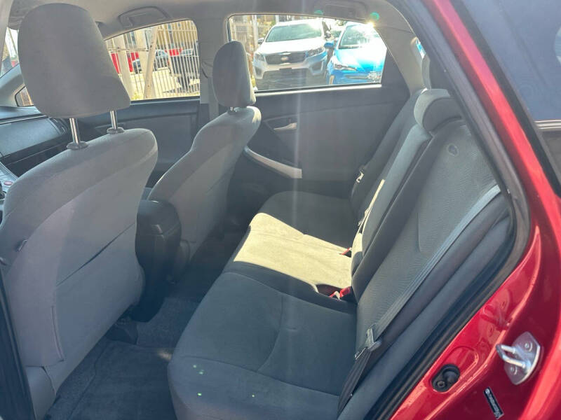 2012 Toyota Prius Three