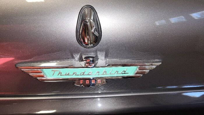 1957 Ford Thunderbird