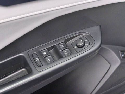 2024 Volkswagen Taos SE 4Motion