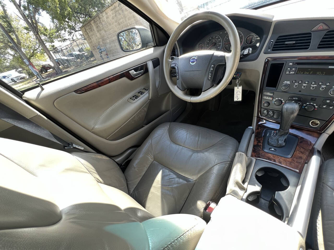 Used Car 2006 Volvo Xc70  Base Awd 4dr Wagon For Sale Under $10,000 In Austin, Texas