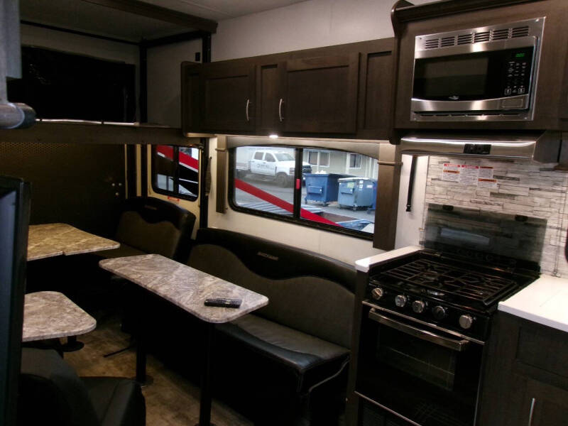 2019 Forest River Shockwave 25rqmx