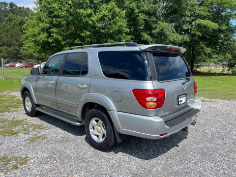 2004 Toyota Sequoia SR5