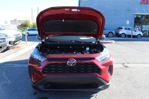 2020 Toyota RAV4 LE