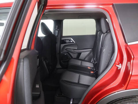 2025 Mitsubishi Outlander ES