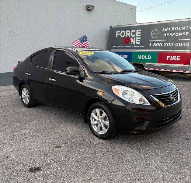 2014 Nissan Versa 1.6 SV