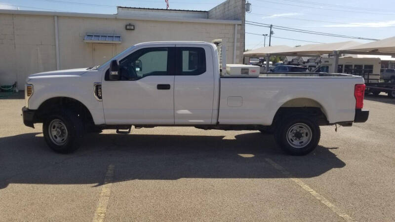 2018 Ford F-250 Super Duty for sale at A ASSOCIATED VEHICLE SALES in Weatherford TX