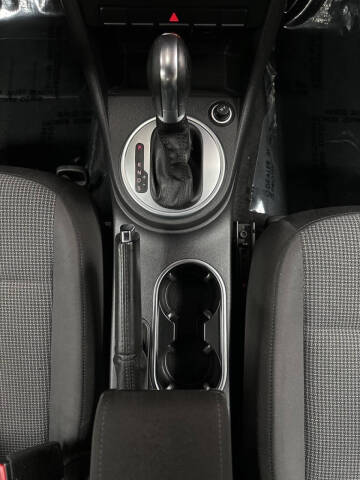 2019 Volkswagen Beetle 2.0T S