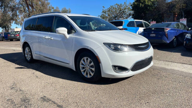 2018 Chrysler Pacifica Touring L