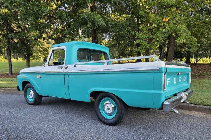 1966 Ford F-100