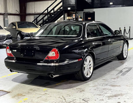2004 Jaguar XJR