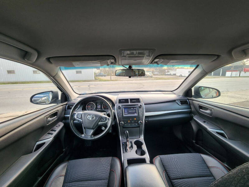 2015 Toyota Camry SE