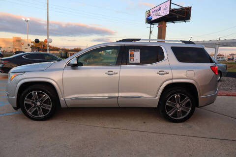 2017 GMC Acadia Denali