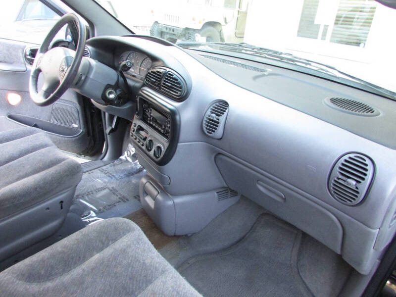 2000 Dodge Grand Caravan ES photo 7