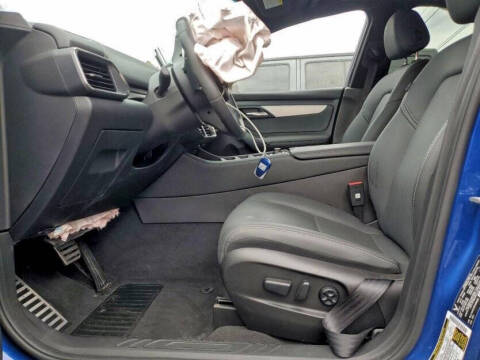 2024 VinFast VF8 Plus