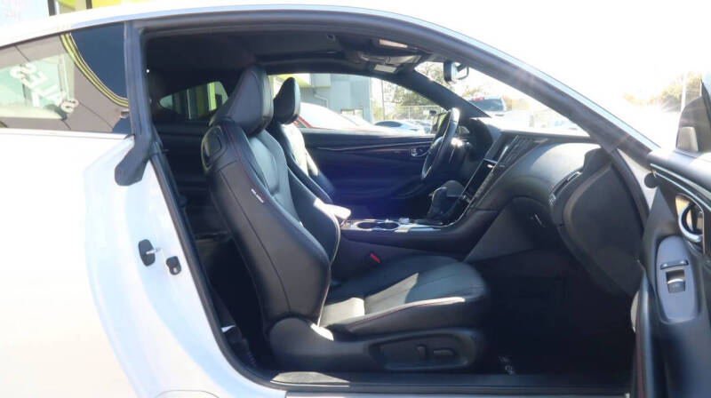 2020 Infiniti Q60 Red Sport 400