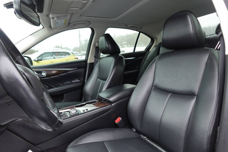 2018 Infiniti Q50 3.0T Luxe