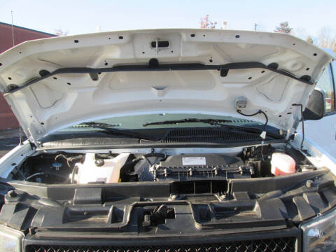 2022 Chevrolet Express 2500