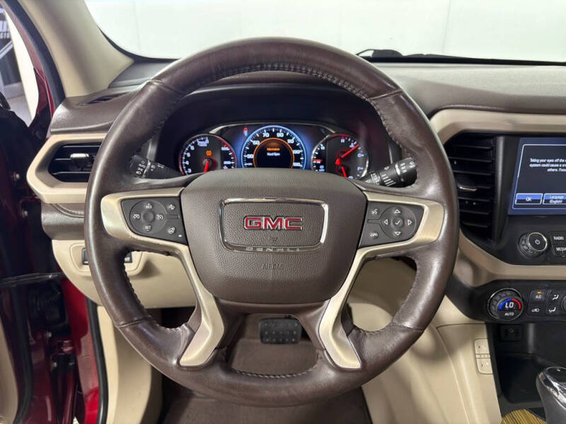 2017 GMC Acadia Denali