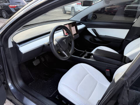 2020 Tesla Model 3 Standard Range Plus