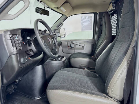 2020 GMC Savana 2500