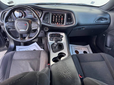 2016 Dodge Challenger SXT