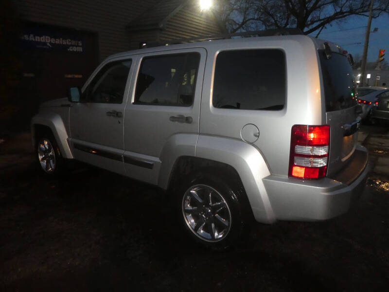 2012 Jeep Liberty Latitude