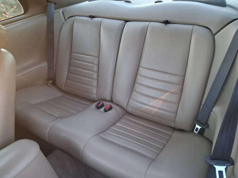 2004 Ford Mustang GT Deluxe