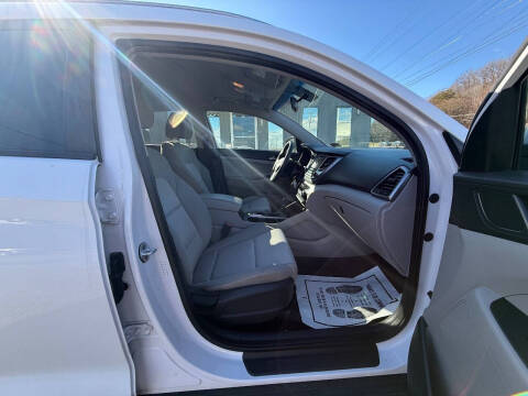 2016 Hyundai Tucson SE