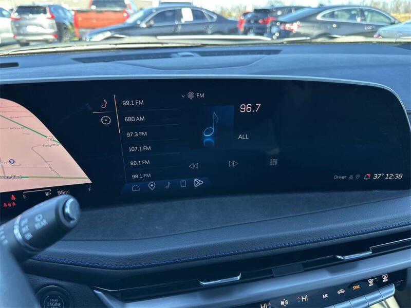 2024 Cadillac XT4 Sport