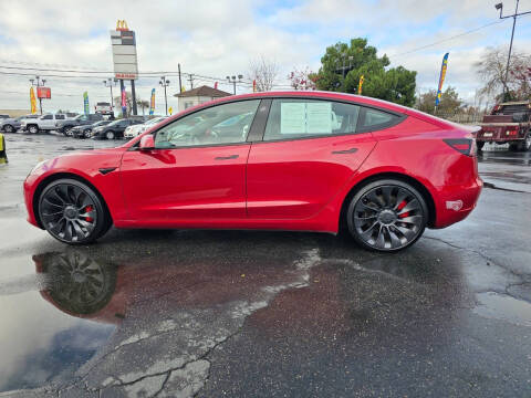 2023 Tesla Model 3 Performance