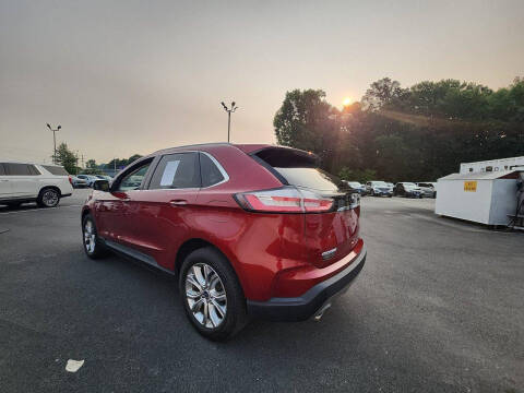 2019 Ford Edge Titanium