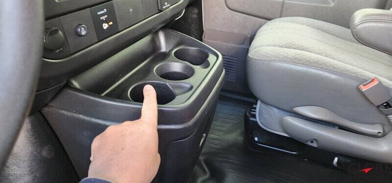 2017 GMC Savana 2500