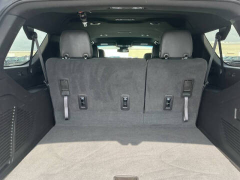 2023 GMC Yukon XL SLT