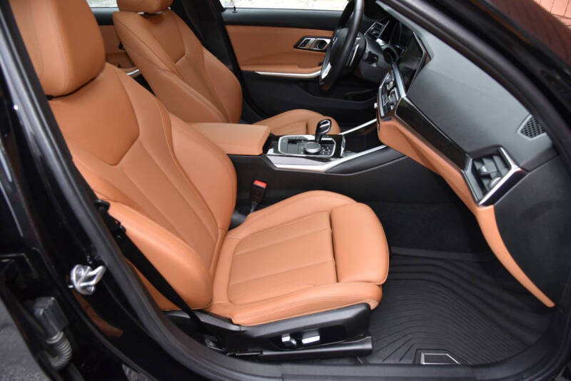 2022 BMW 3 Series 330e xDrive