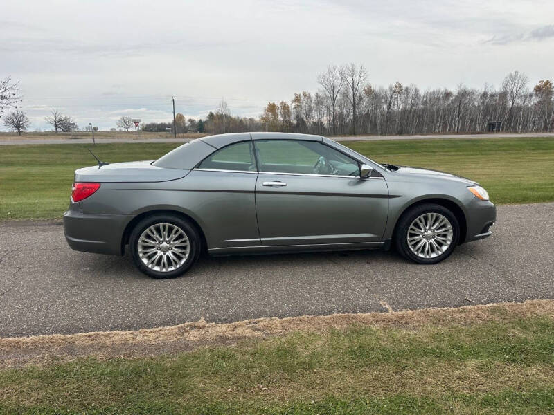 2011 Chrysler 200 Limited