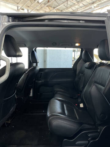 2015 Toyota Sienna
