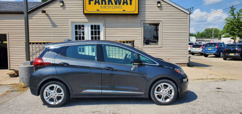 2017 Chevrolet Bolt EV for sale at Parkway Motors in Springfield IL