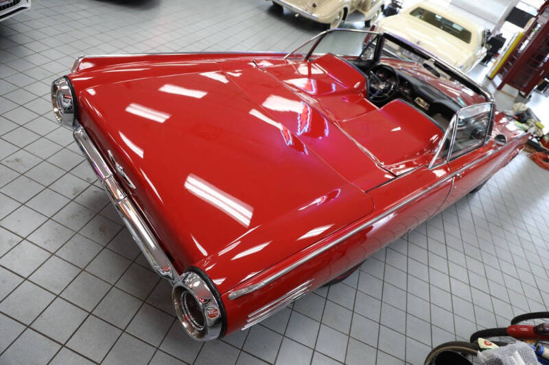 1961 Ford Thunderbird