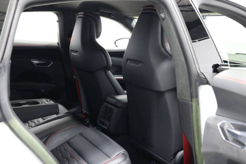 2022 Audi RS e-tron GT quattro