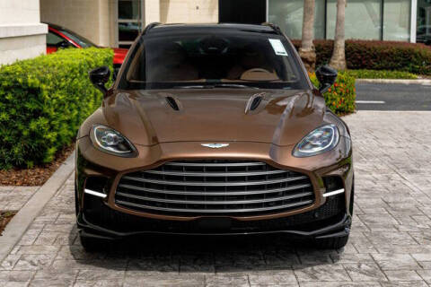 2025 Aston Martin DBX 707