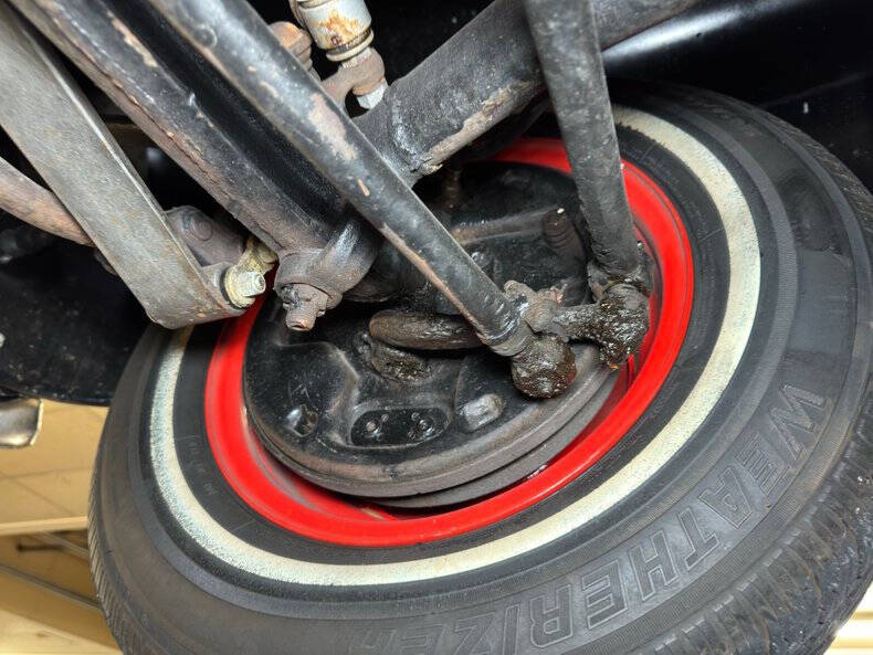 1948 Ford Super Deluxe