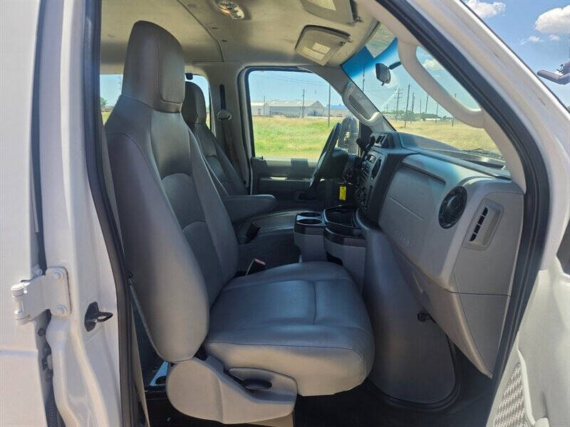 2014 Ford E-Series E-150