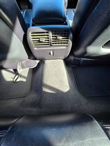 2003 Lincoln Town Car Signature